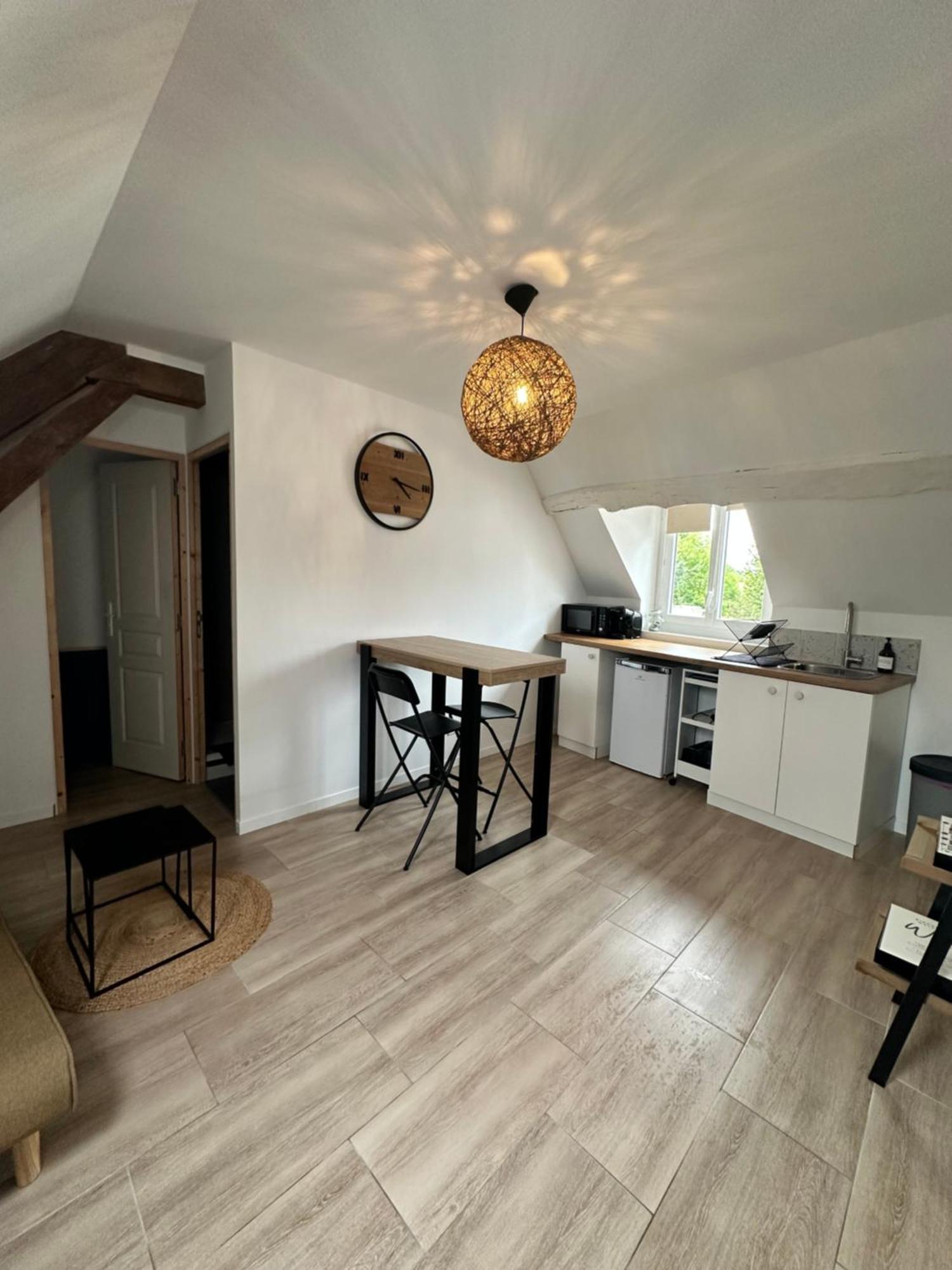 Appartements Pacy-Sur-Eure Eksteriør billede